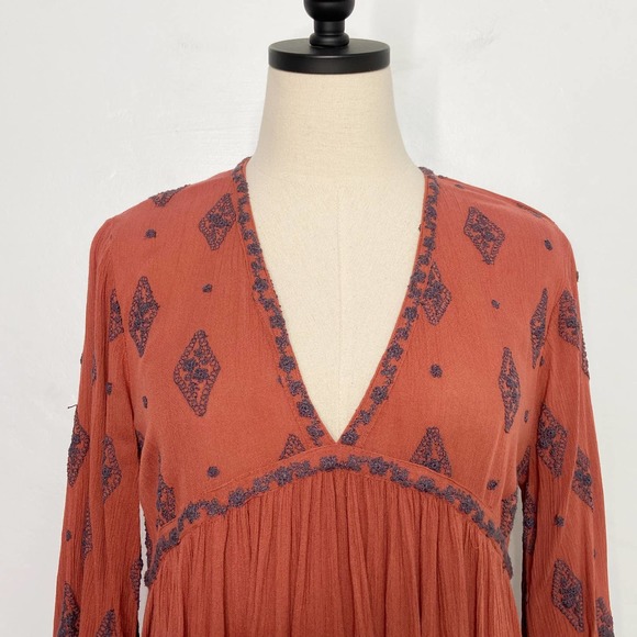 Free People Tops - Free People Diamond Bell Sleeve Blouse Sz XS